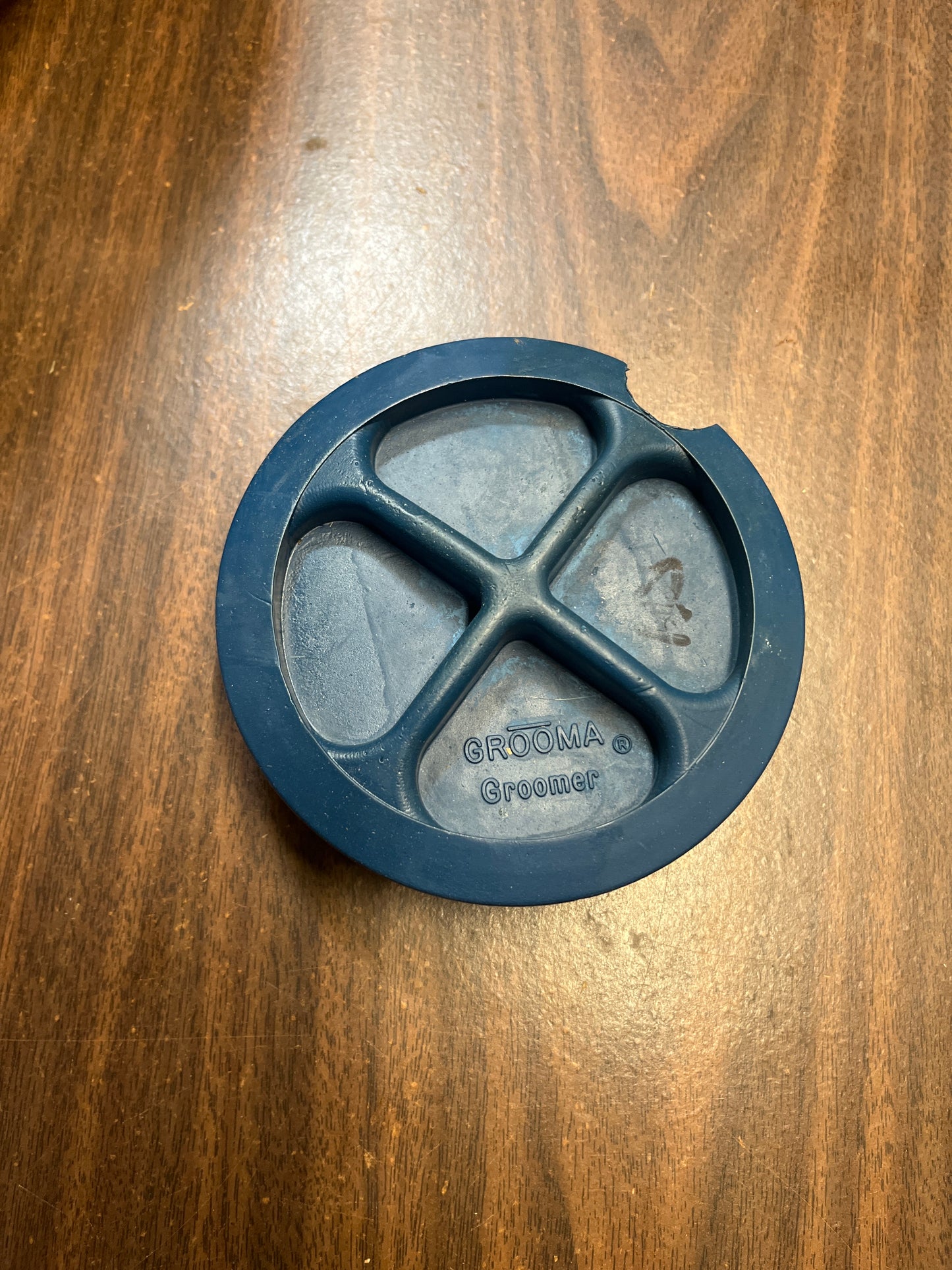 Grooma Groomer